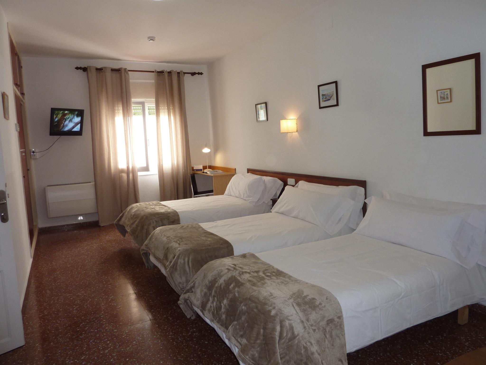 מאהון Hostal Jume - Urban Rooms מראה חיצוני תמונה