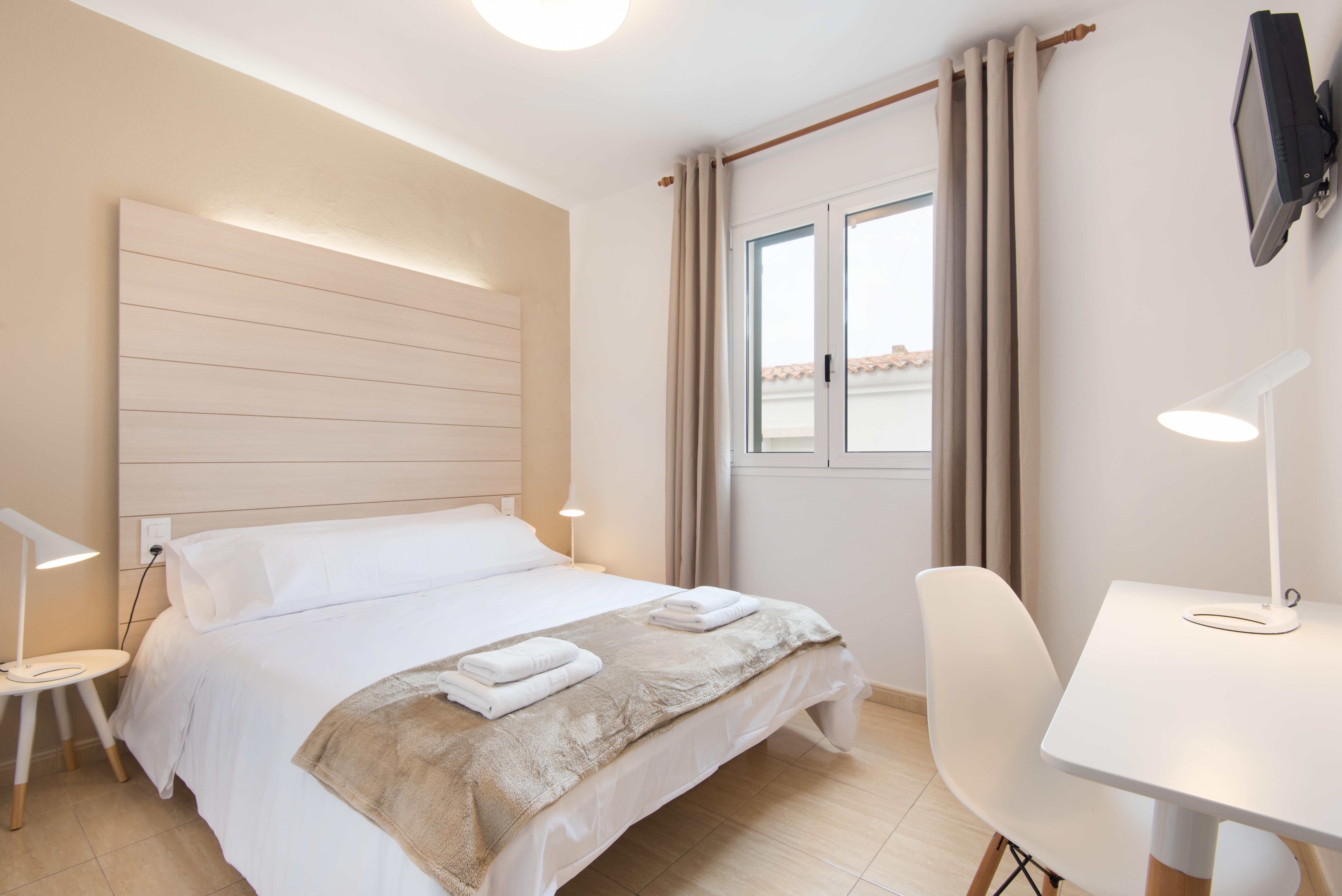 מאהון Hostal Jume - Urban Rooms מראה חיצוני תמונה