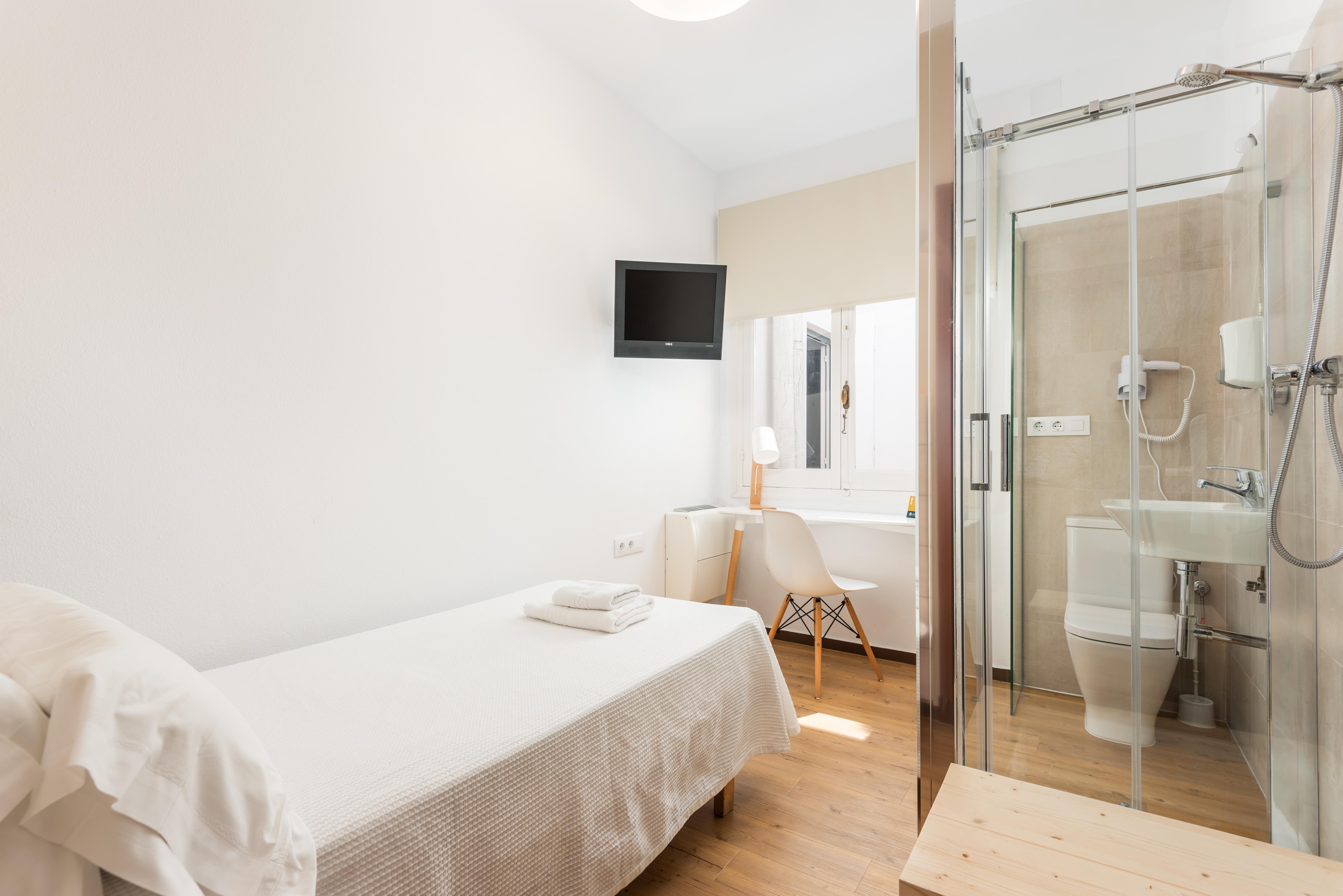 מאהון Hostal Jume - Urban Rooms מראה חיצוני תמונה