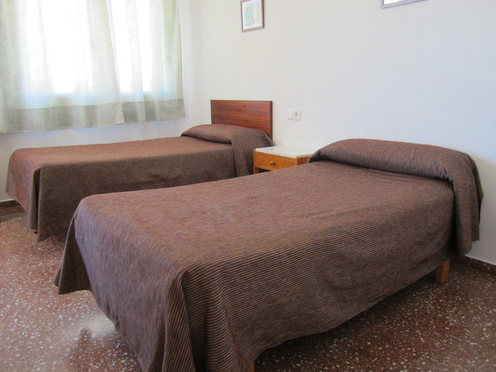 מאהון Hostal Jume - Urban Rooms מראה חיצוני תמונה